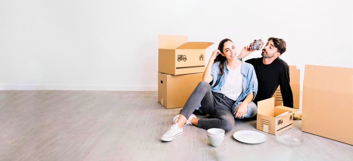 Cartons et inventaire prêts pour un envoi en groupage